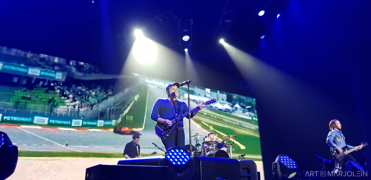 artbymarjolein's tweet photo. @falloutboy 04.04.18 @ AFAS Live, Amsterdam
Part 5/6 https://t.co/WNrayIOxL5