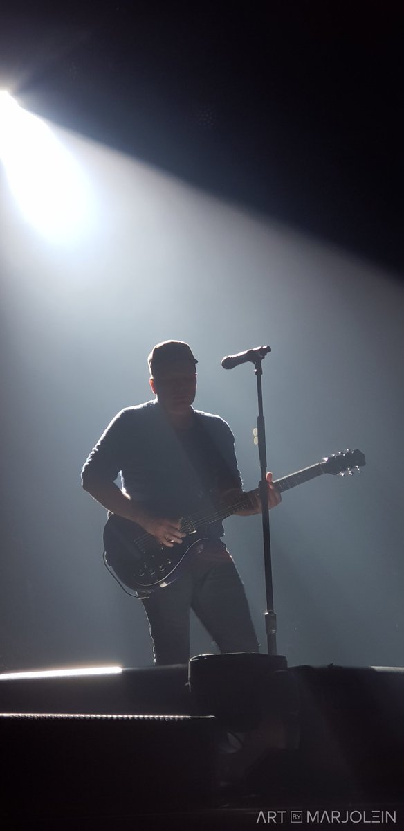 artbymarjolein's tweet photo. @falloutboy 04.04.18 @ AFAS Live, Amsterdam
Part 6/6 https://t.co/mq4JBfAoi2