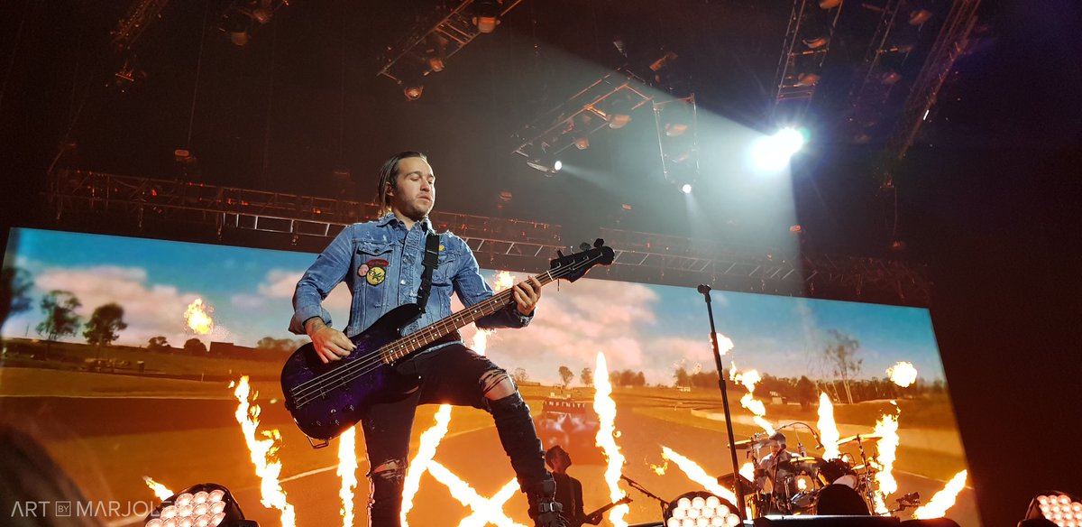 artbymarjolein's tweet photo. @falloutboy 04.04.18 @ AFAS Live, Amsterdam
Part 6/6 https://t.co/mq4JBfAoi2