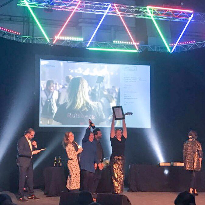 RuisrockTurku's tweet photo. Saa tuulettaa! Viime Ruississa toteutettiin festarikävijöiden tunneanalyysi @CGI_FI ja #MellakkaHelsinki kanssa. 📹 Nyt pokattiin tästä palkinto &amp; kunniamaininta digialan #GrandOne-gaalassa!🔥🏆🎉 Kiitos @grandonefinland ja festarivieraat! 🙌❤️ #ruisrock2018 #kohtiruissia https://t.co/F5bASsZ46d