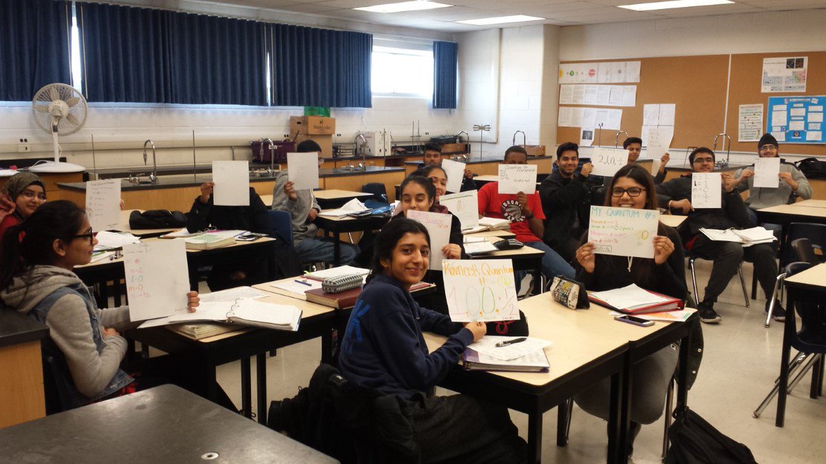 DhillonGurnam's tweet photo. SCH4U students are seated in various orbitals of Sulphur atom. They look very happy with their quantum numbers. @LincolnAlexSS @PeelSchools @Miss_DTran @Kmohideen01 https://t.co/igwkS3genL
