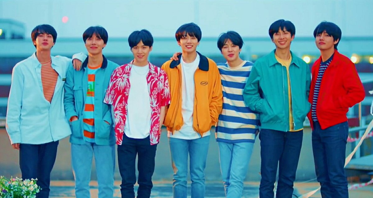 the most beautiful family

#Euphoria <a href="/BTS_twt/">방탄소년단</a>