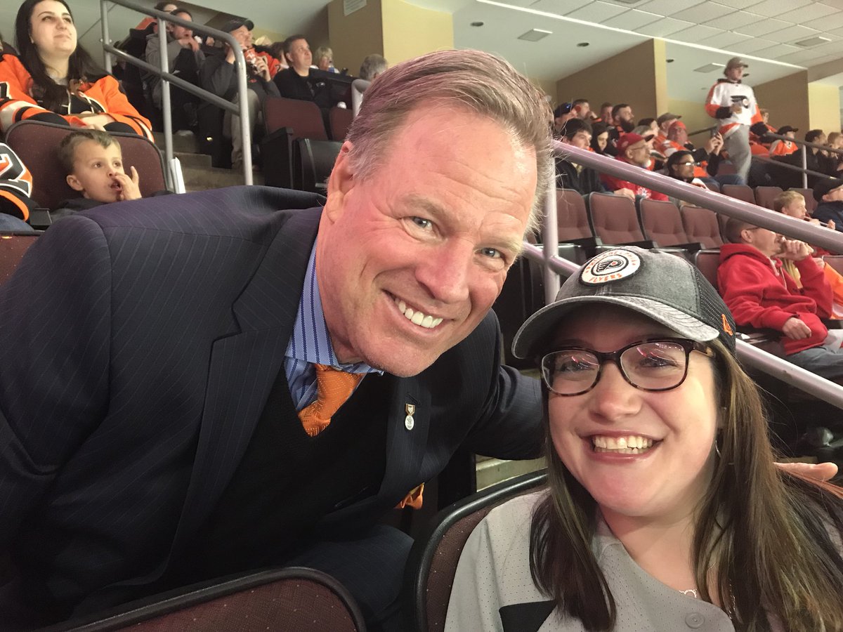 Chlcbaby's tweet photo. In awe ❤️❤️❤️ #flyers https://t.co/9wJ01JVwUM