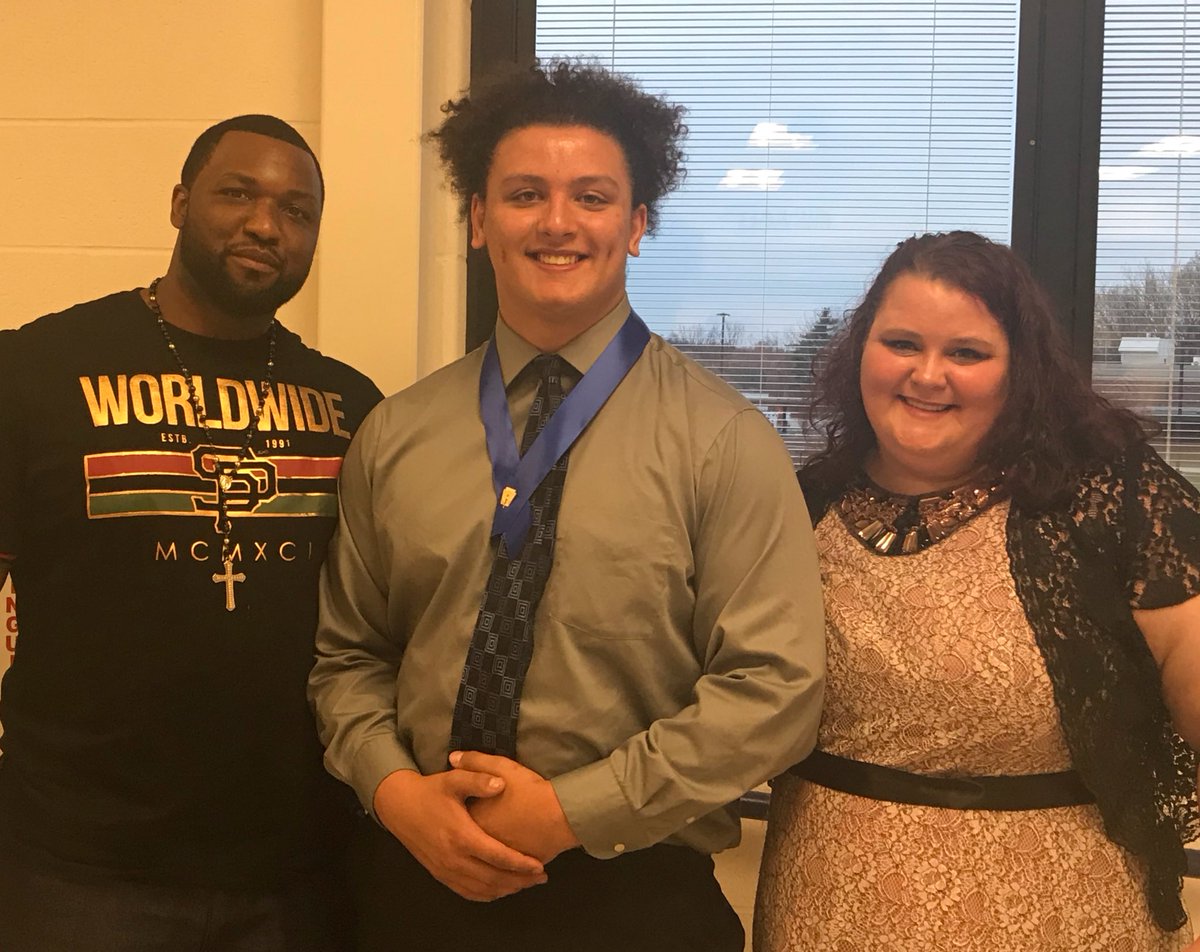PrincipalZHS's tweet photo. Congratulations to Antione Brandon. He was inducted into the of the Mid-East National Honor Society tonight. #WeAreZHS #BlueDevilFootball #ProudPrincipal https://t.co/WoZoKGN6aJ