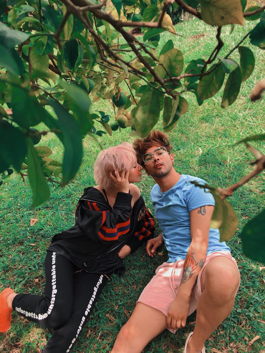 Juanjaramilloe's tweet photo. Soy tan afortunado de poder vivir con una de mis personas favoritas en el mundo, te amo mejor amiga, me haces muy feliz Juanita Marti 💕🙌🏻 https://t.co/tvIgbiIBzw