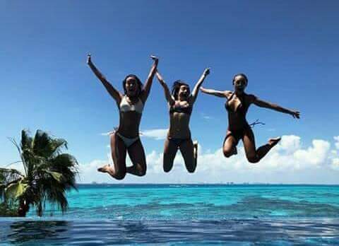 MonicaRoblesof's tweet photo. Las mejores vacaciones son con ustedes❤las amo😘 https://t.co/SD2WcoCXsF