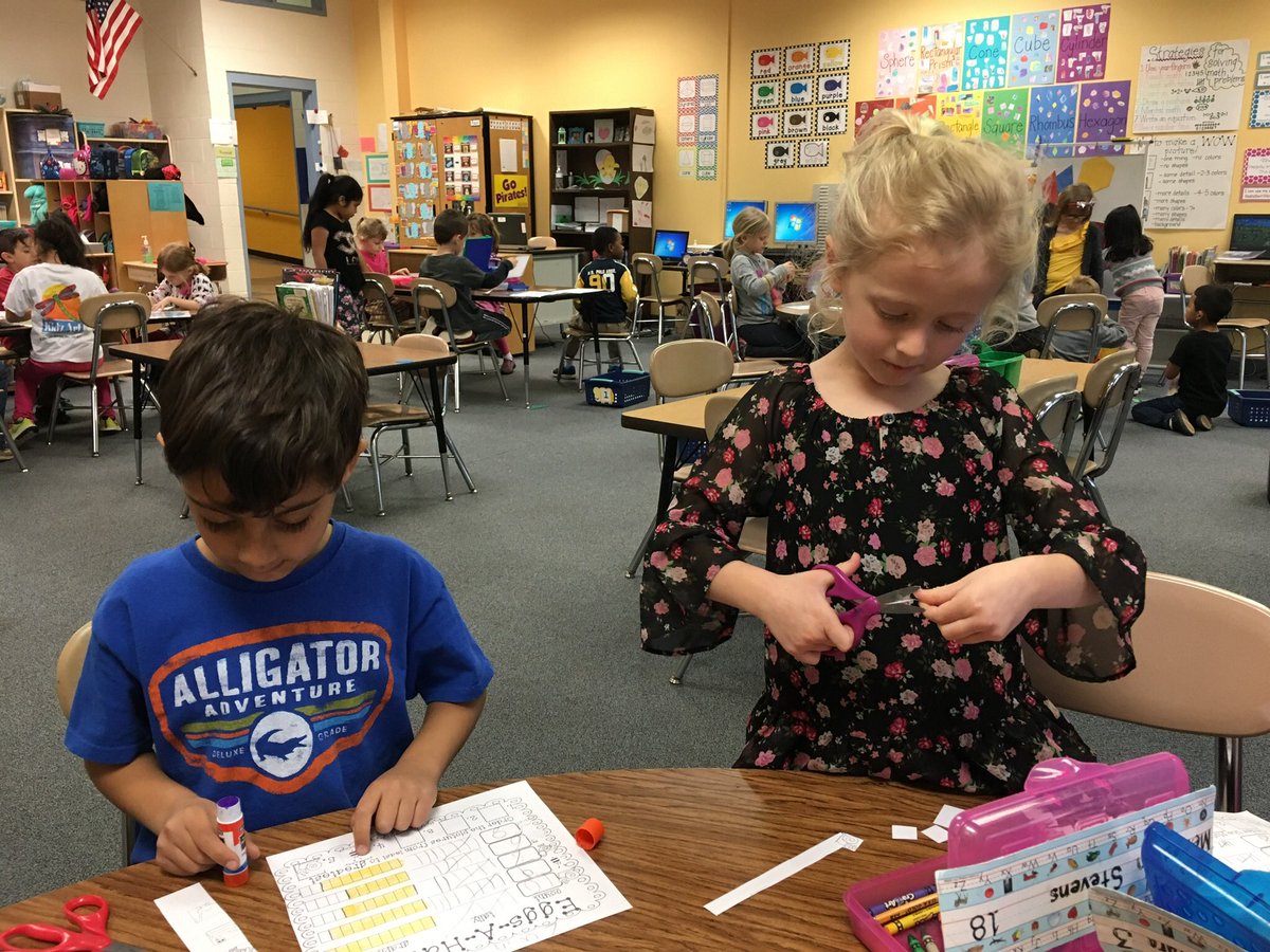 Mrs. Raub tweet media