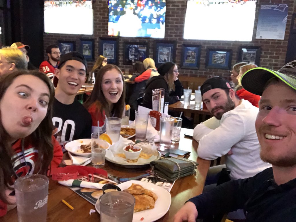 ElizabethhSloan's tweet photo. #CAHCoolBars LETS GO @NHLCanes @dbui499 https://t.co/WCSoNqDMjX