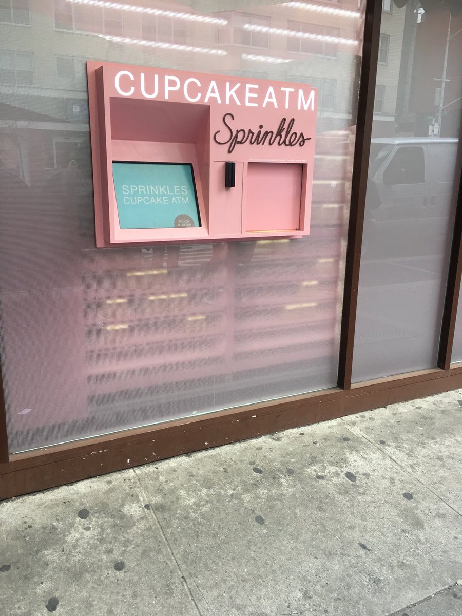 Ridings_Travel's tweet photo. Come to #NYC and they have #Cupake #ATM we know where it is https://t.co/bEDMALkkVi
