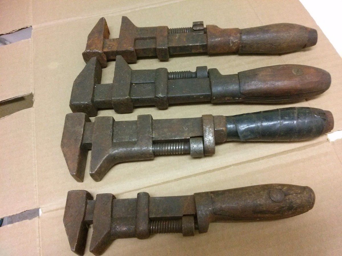 VintageRadioMan's tweet photo. https://t.co/0AxAucpALO … #antiques #antique #handtools #SurvivalOfTheFittest #shtf #vintage #wrench #WrenchSet #1900s #SetOfTheDay #MadeInAmerica #madeinUSA #HeavyMetal #GoodCondition #workshops #workplace #PipeWrench #pipelines #ToolBox Workshop clean out and sell out https://t.co/EY1hxqLyS8