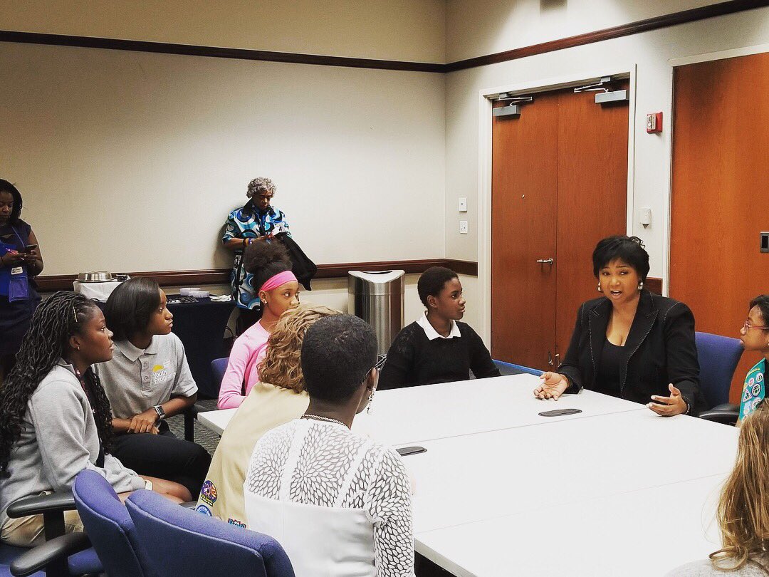 CincyMuseum's tweet photo. ✨🚀🌎Tonight’s #STEMGirls participants attended @CincyWomensFund’s  ‘A Conversation w/Dr. Mae Jemison.’ Dr. Jemison shared her experiences as a young student in Chicago who loved to “look up” at the sky to being the first African American woman in space. #aMAEzing. @KimberlynnJM https://t.co/ycALolGFIz