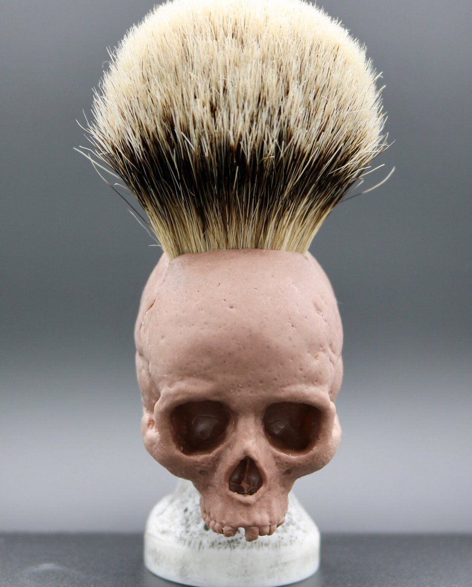 Getting closer! The base has been completed and testing the finish to highlight all fine details. Can’t wait to get this brush into the shave den. Pre-orders will be up soon once it’s all dialed in. Also there will be a special gift for everyone that pre-orders!