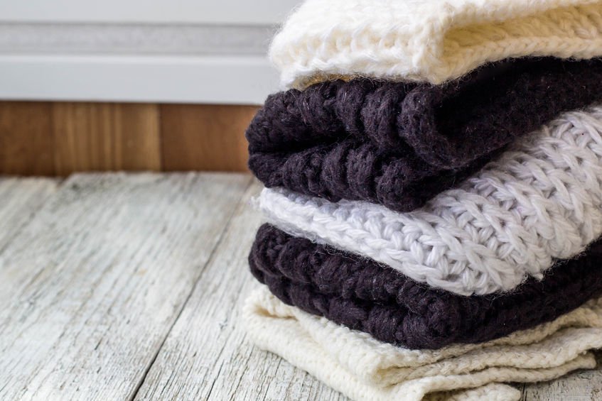 MNAdvisory's tweet photo. Doing a closet clean out? We'd gladly take any gently used hats, scarves and gloves for our Wrapped in Warmth program which benefits the homeless. Just drop them off at our KCMO location. #cpa #wrappedinwarmth #marksofkindness https://t.co/hUi3RPV5eQ