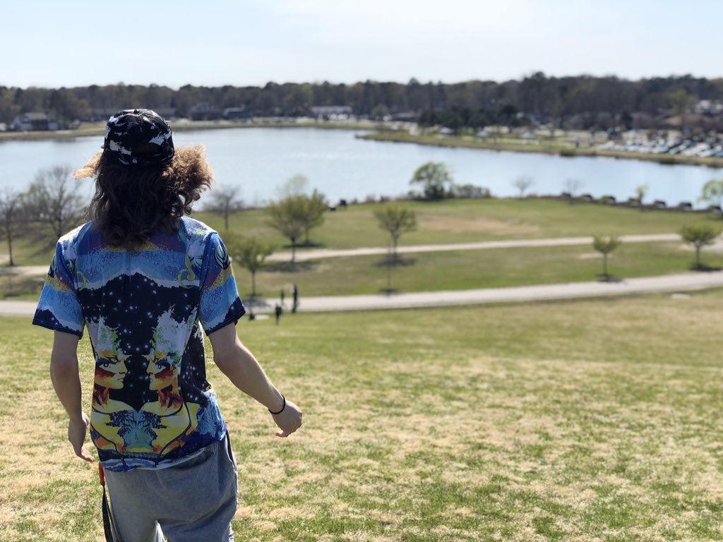 KosmicEyeCandy's tweet photo. BASSHEADS when you come to Hampton I HIGHLY encourage you to check out Mt. Trashmore in Virginia Beach. One of the good things to actually come about humans, turning trash piles into parks haha but this place is sick :) #springrebirth https://t.co/5G2OV3afXH