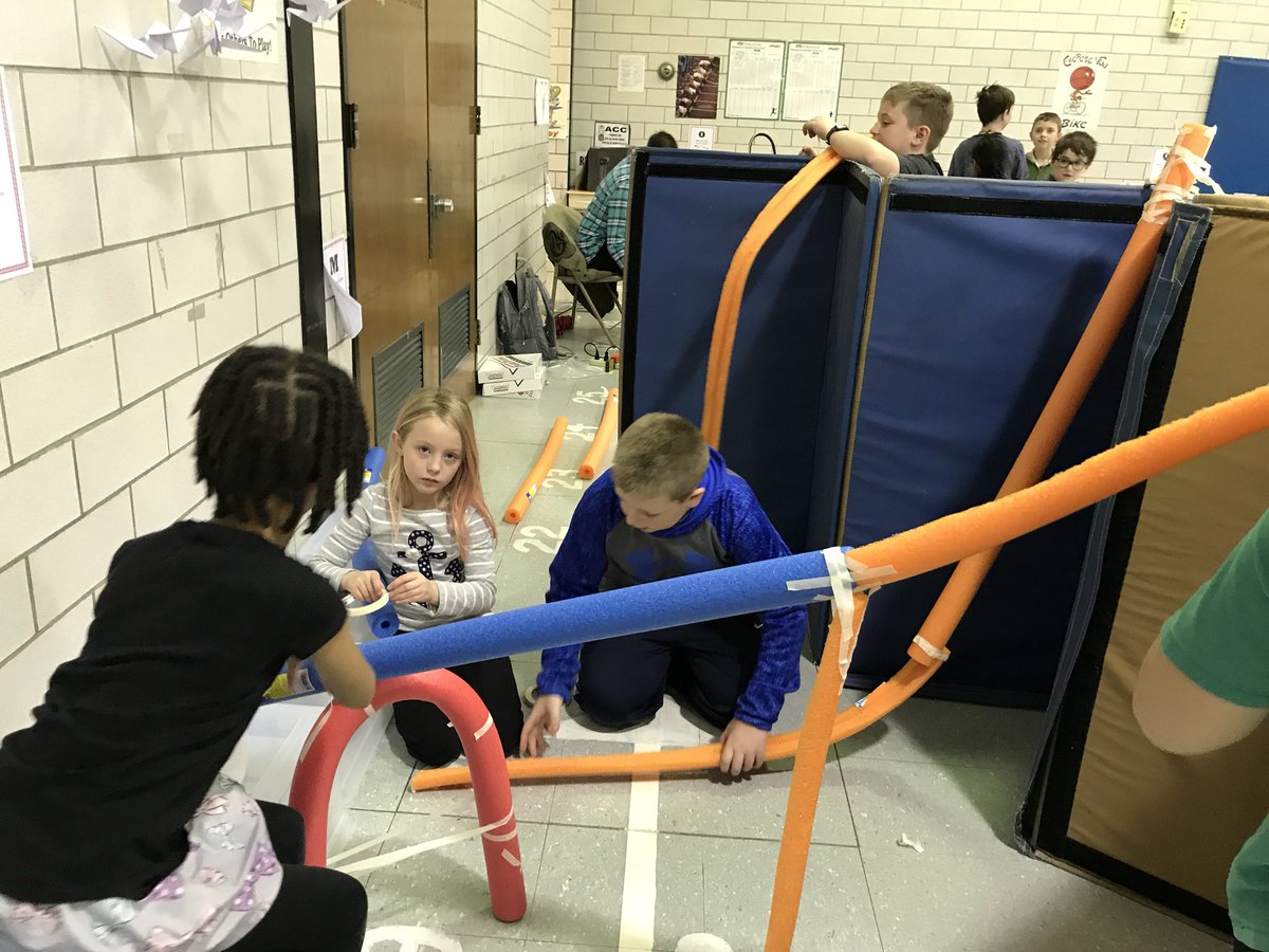PeggyKoenig's tweet photo. We had some epic pool noodle roller coasters at the 3rd Annual @Hillcrest_BCPS Maker Faire today! #hesmf18 #bcpsmakes @BaltCoPS @bolander_maria @c1shaw https://t.co/JOleIaqA2P