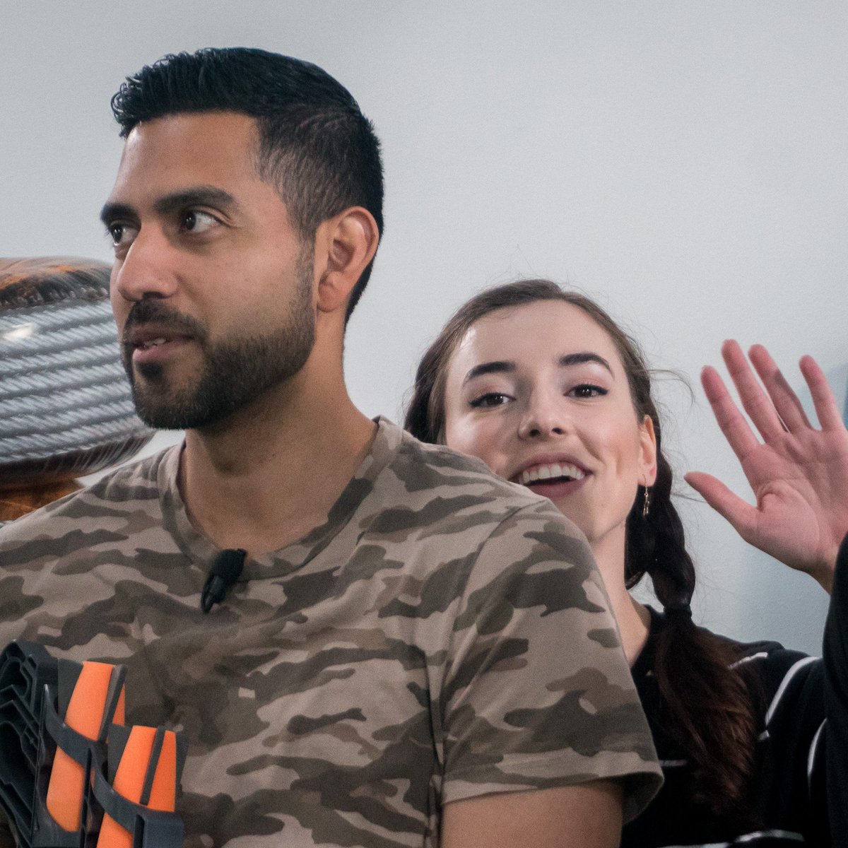 Oh, hai Sam! 👋 #SurroundedByGaints