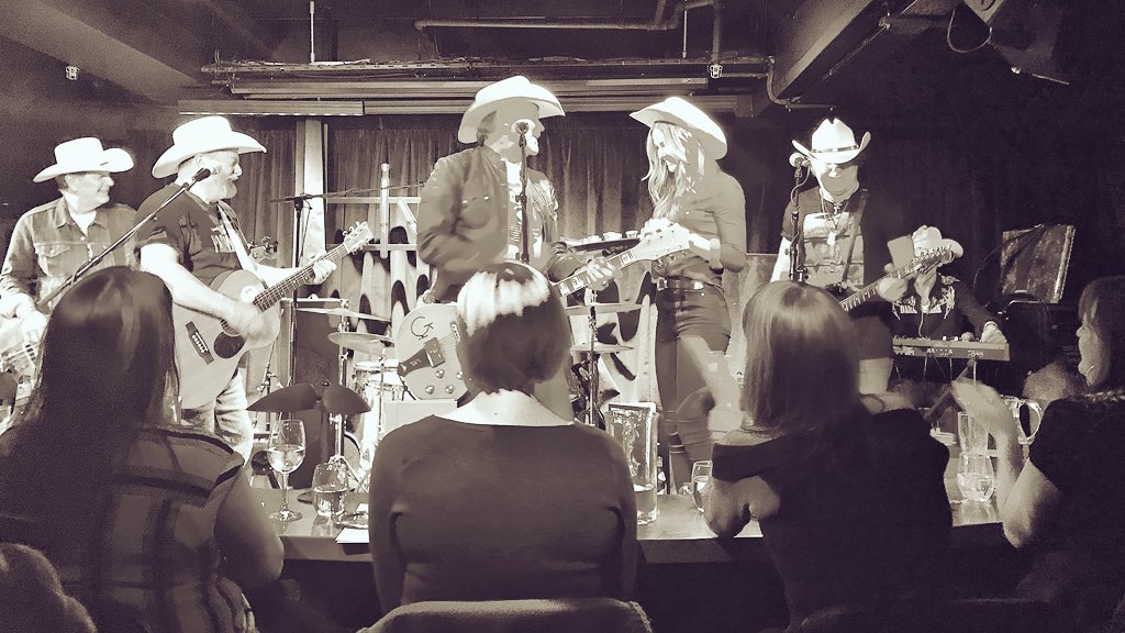 TEQUILA TIME! We think her dad has been giving her Tequila Babe lessons! Thanks <a href="/laylayoung/">Layla</a>! #TexMexParty