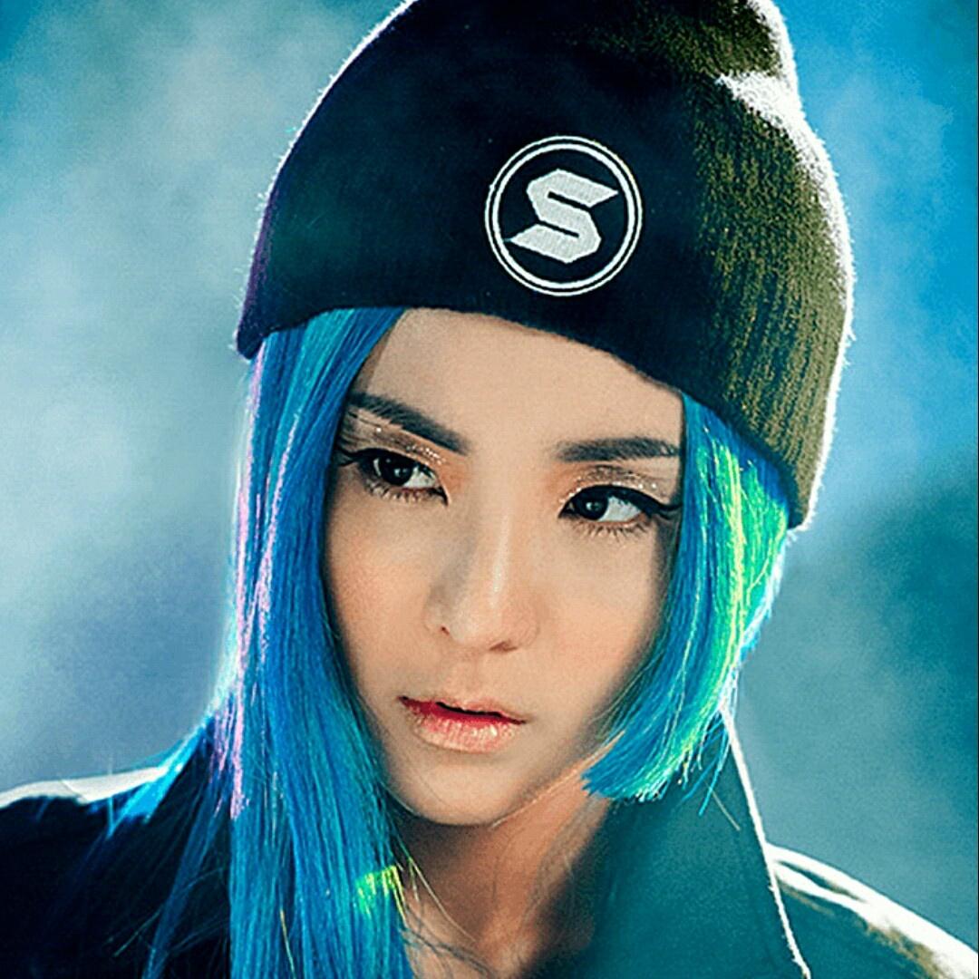BadassBulma's tweet photo. #NewAvi. 

(Trying something different. Returning soon.) https://t.co/FyqskBI0G0