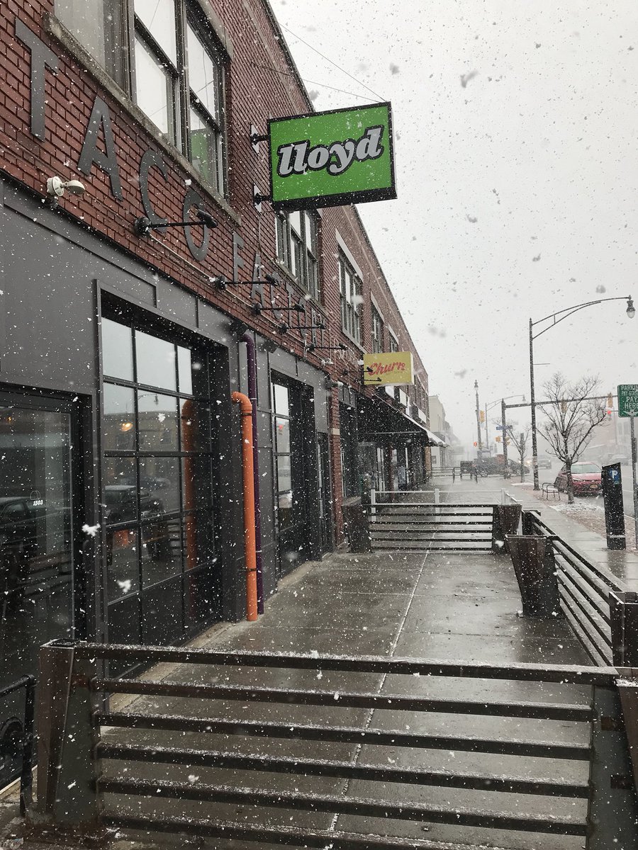 whereslloyd's tweet photo. It’s April 5th lol
#Springisnthere https://t.co/178GjwvroD