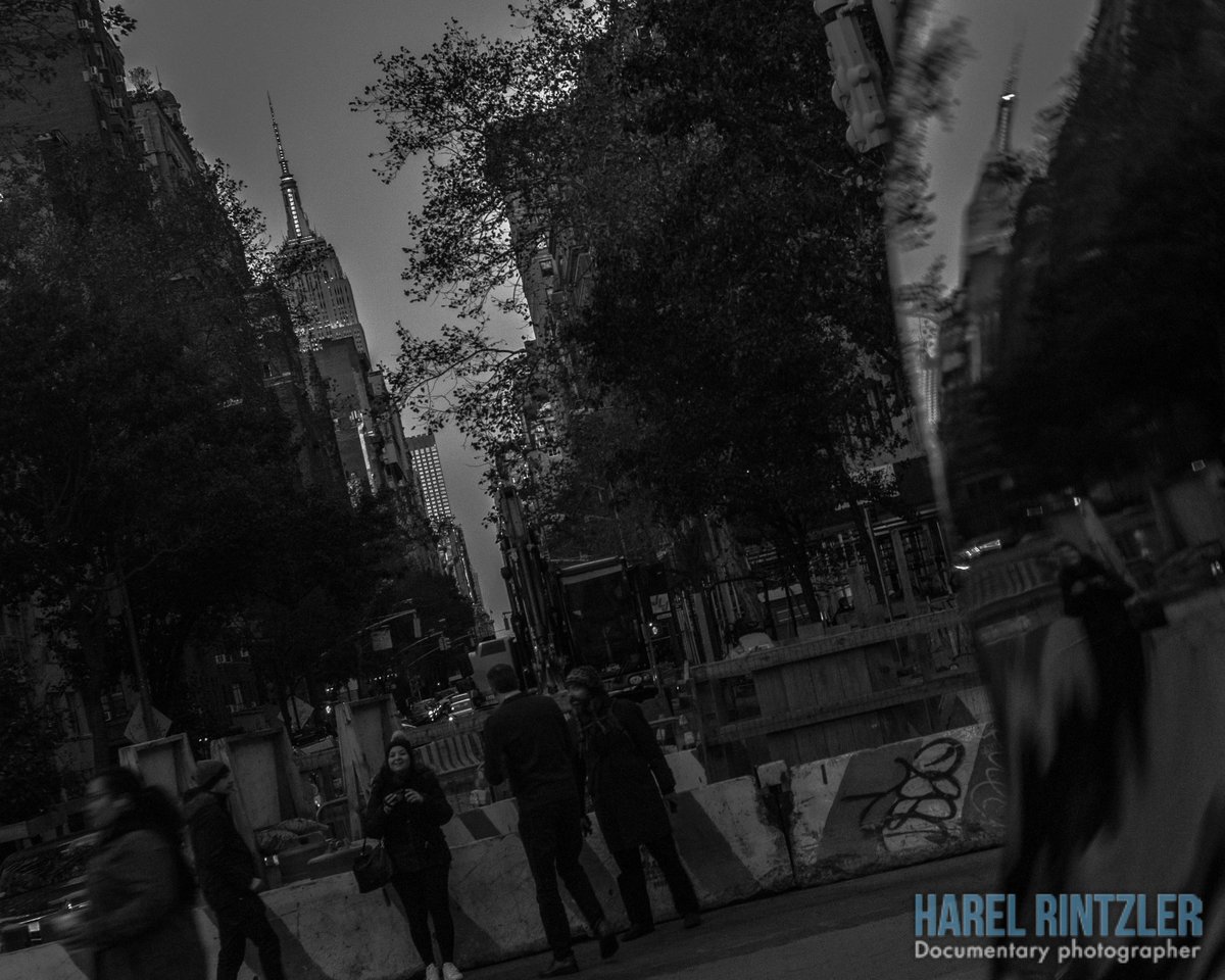 harelrintzler's tweet photo. #Reflection #tbt #AiWeiWei #Leica #M9 #WashingtonSquarePark #NightLights @NY1 @ABC7NY @NBCNewYork @fox5ny @PIX11News @MSNBC @lensculture @EmpireStateBldg #HarelRintzlerPhotojournalist #Blackandwhite #Art https://t.co/R0FuTPk1OA