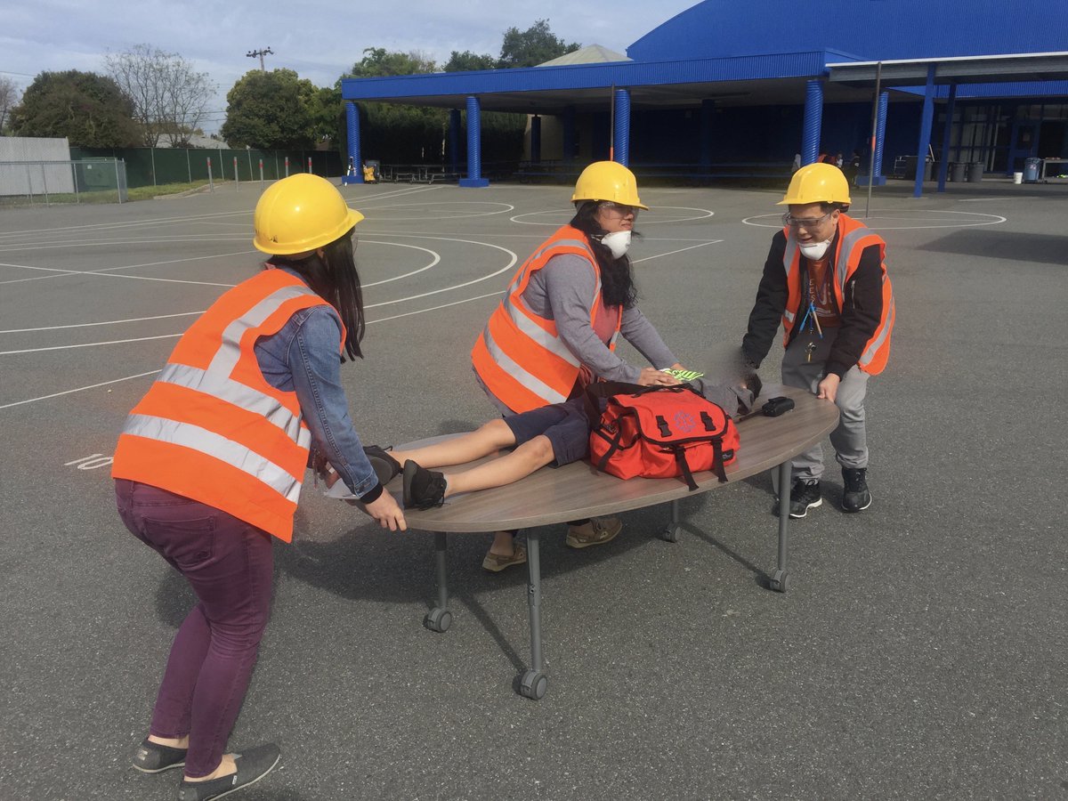 #ics4schools at a Triage drill at Weller Elementary in Milpitas School District.  Modified gurney!  Good job!