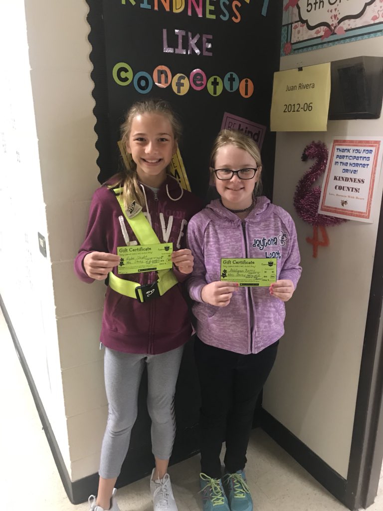 ShanaF23's tweet photo. These two #FloBen girls have read all 15 Sunshine State Readers! Mrs. Storey rewarded them with a $20 coupon to the book fair! @JanieBennettj4 and I are so proud Rylee and Ava! ❤️📚🐛  #educatinghornets https://t.co/dUgubhBIMn