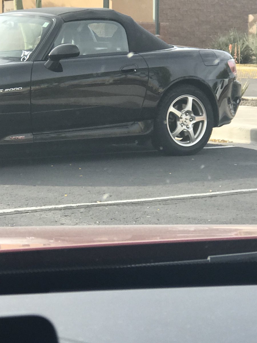 acurlymess's tweet image. @Nice_Park_Job I guess they did not want to add to their dents. 😂