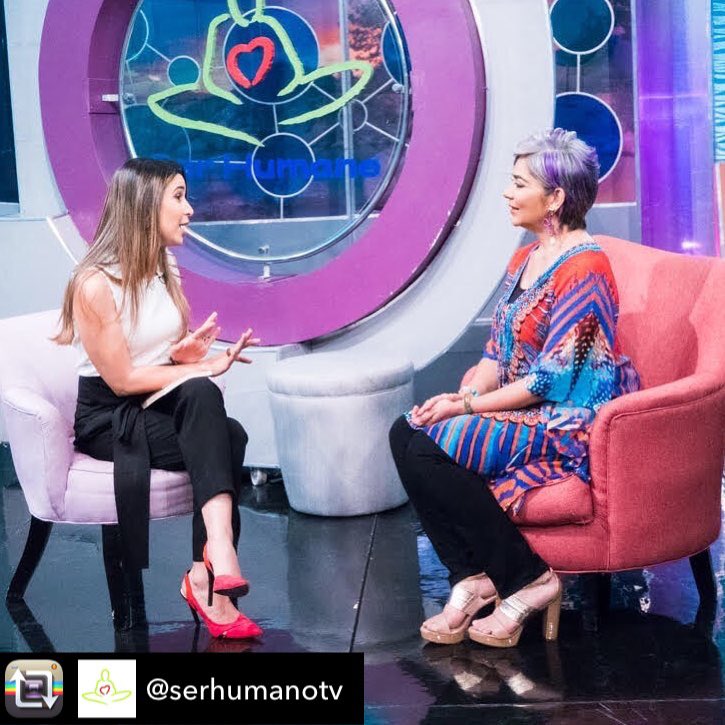 amorantunez's tweet photo. #TBT Una entrevista maravillosa sobre #sexualidad junto a @SerHumano_TV 📲 https://t.co/Iif6A0FzvJ en la gira de medios del #workshop #sexoconcinco junto a @terapiaboutique #RepublicaDominicana https://t.co/npcONv22E2