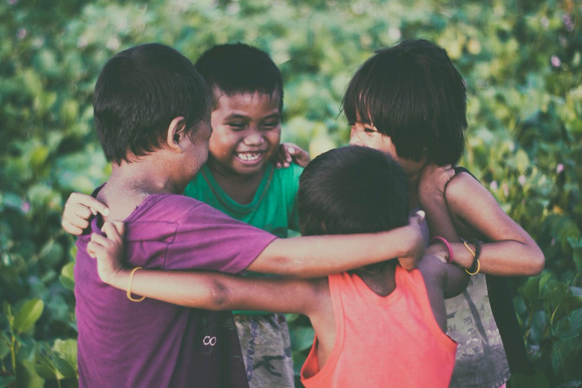 Differentcomm's tweet photo. Challenge: treat others as if the only thing you can see is the goodness and light that’s within. #differentbutthesame #bekind #unique #bedif-ferent #beyou #loveoneanother #shinebright https://t.co/D2OYvV5WaW