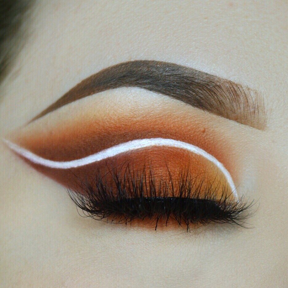 make_upbydani's tweet photo. Living for this π
Details:
@ABHcosmetics Dip Brow in Dark Brown
@MorpheBrushes 35O2
@Snazaroo White Paint
@ melody_lashes Doll Lash
__
#ABHBrows #morphe35O2 #morphe #eyemakeup #makeup https://t.co/bAQW4YMQKF