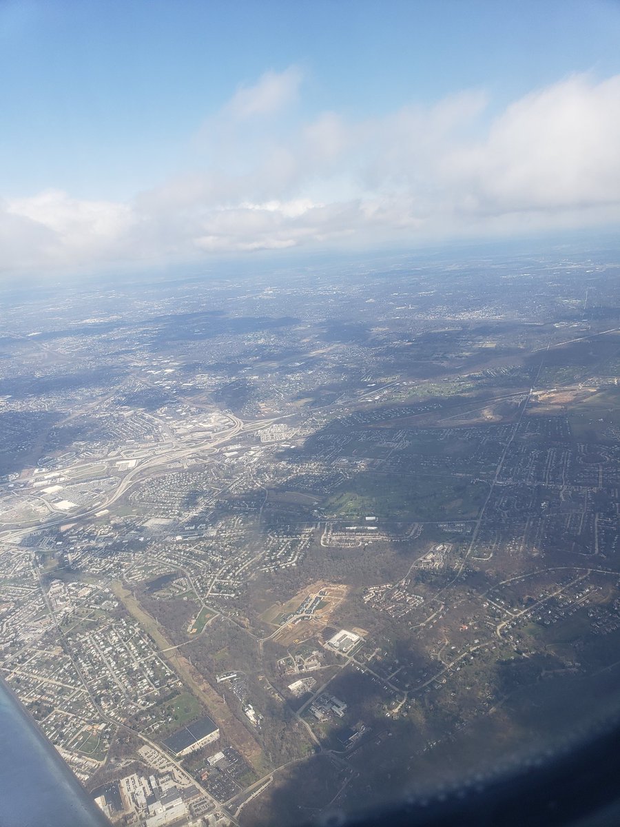 ScottAschebrook's tweet photo. The picture pretty much says it all... can you say Skyward? On my way to PA with @travalicious71 for some great demonstrations and conversations with school districts. #K12 #education #ScaredofFlying https://t.co/wI0UiFNjjH