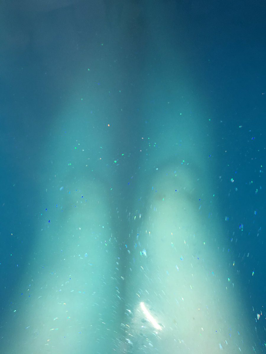 maisy_minx's tweet photo. Oops. Should not have sniffed that bath bomb!!!! It’s so blue!!! As is my nose. #bathbomb #legs #naked #blue #facemask #oops @Younique_Corp #exfoliatingmask https://t.co/e16nP3CXHJ