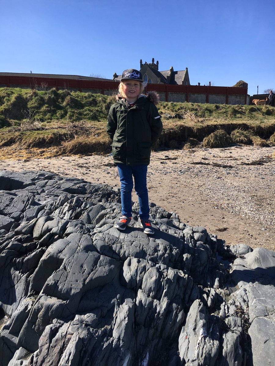 spudmoops's tweet photo. George is loving climbing, running and exploring the beach in Groomsport, Belfast, with his cousins #ActiveEaster #year2 #sportingsnapshot @StBernsPrimary @casper197635 https://t.co/Yp07ORJ0Dt