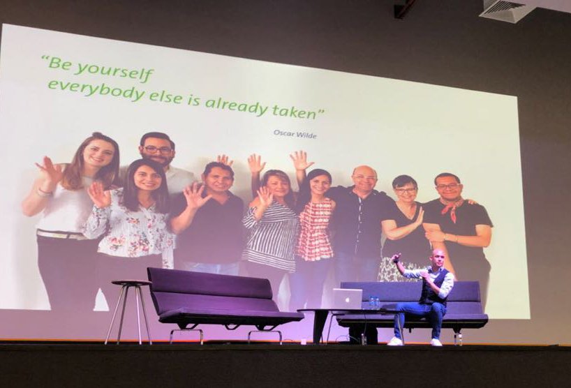_ideograma's tweet photo. Muchas gracias @IberoDiseño Hoy participamos en la Semana del Diseño organizada por los alumnos de la #UniIberoAmericano #CDMX Nuestro dir de diseño @bgemilio presentó su conferencia sobre #identidadcorporativa Aquí el equipo de #ideogramos saludando desde la pantalla! https://t.co/nhdeeSiG66