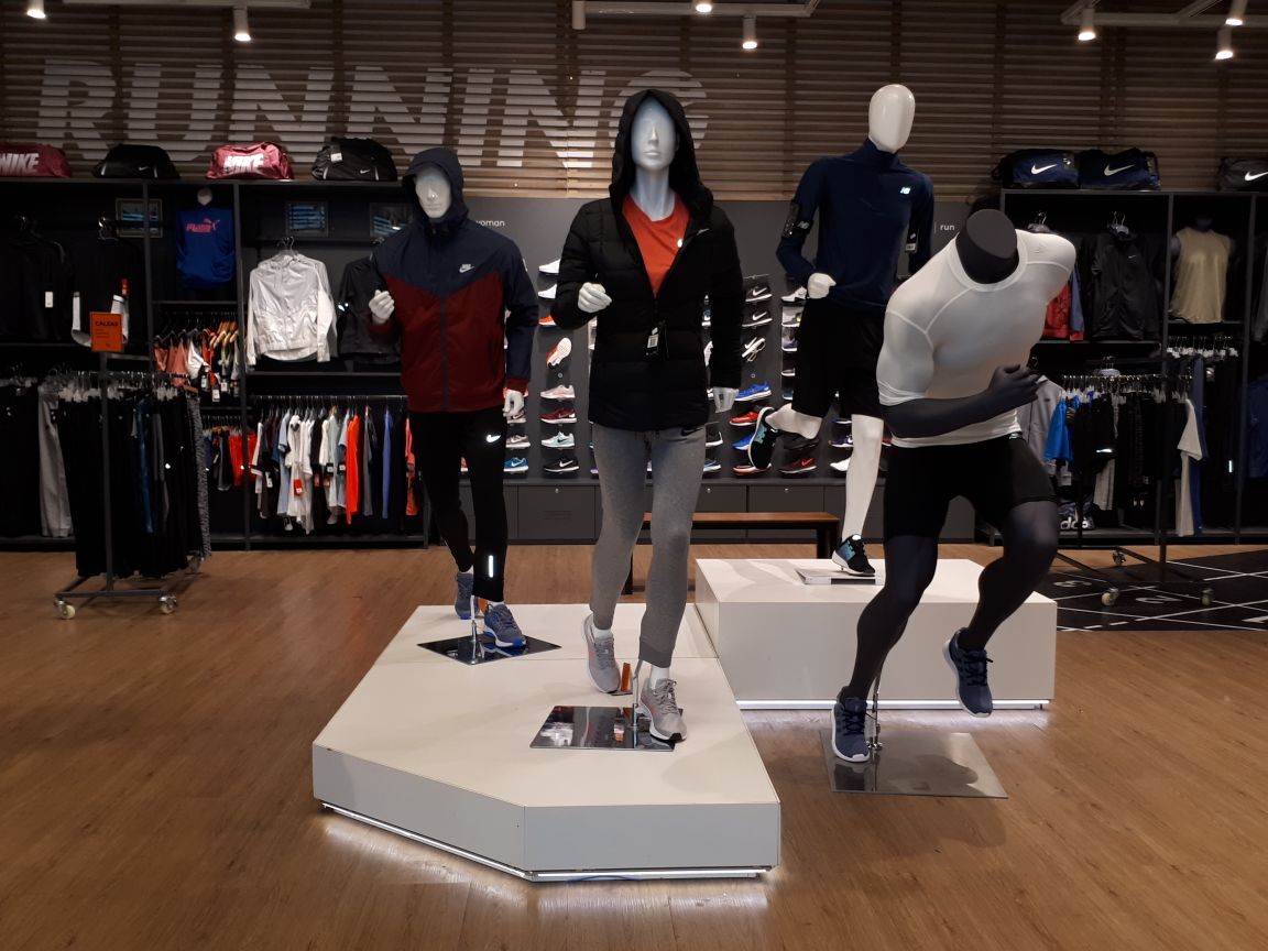 TIRANDO1010's tweet photo. En #Menpi encontrás las mejores marcas de calzados, indumentaria y accesorios deportivos, tanto para Sports como SportLife. Visitá nuestra web: https://t.co/LuC0iWBkQx https://t.co/P8u5aY9ZxQ