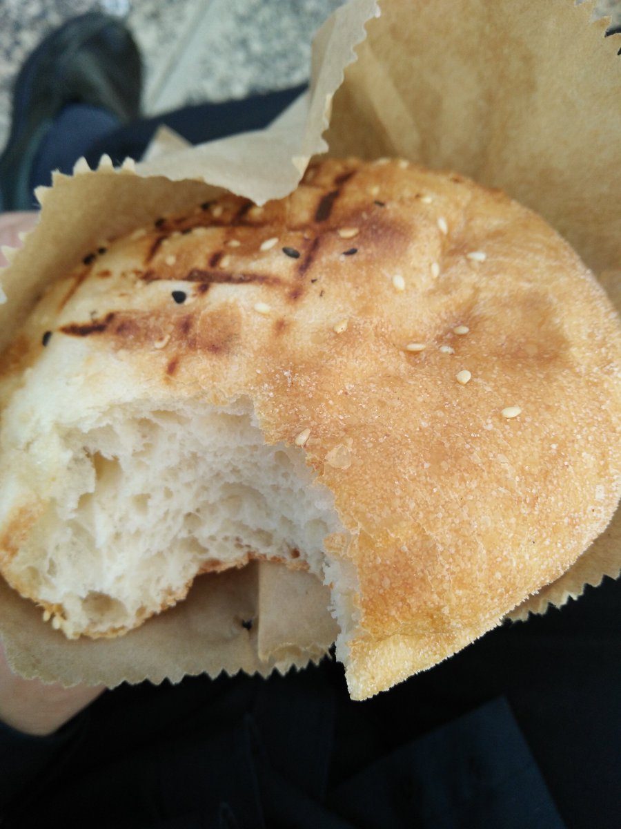 GENIOCRATIC's tweet image. Shuk Bakery sourdough w' date &amp;amp; tahini +
Hummus w’ chickpeas +
Halloumi and avocado sandwich
from #Shuk, #NorthBondi, #Sydney