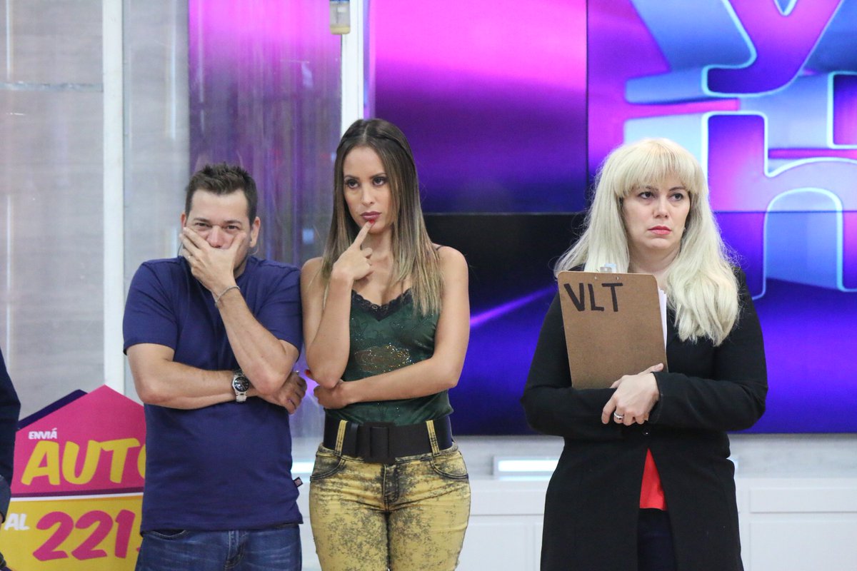 vivelatardepy's tweet photo. ¡Momentos de tensión vivimos #YoMeHallo! La pregunta del millón es... ¿Vos te hallaste hoy con nosotros? 😓 #VLT https://t.co/GW4OAnLJH9