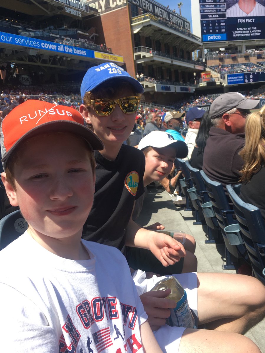 Brewers represent at the Padresgame today! #sdinhd