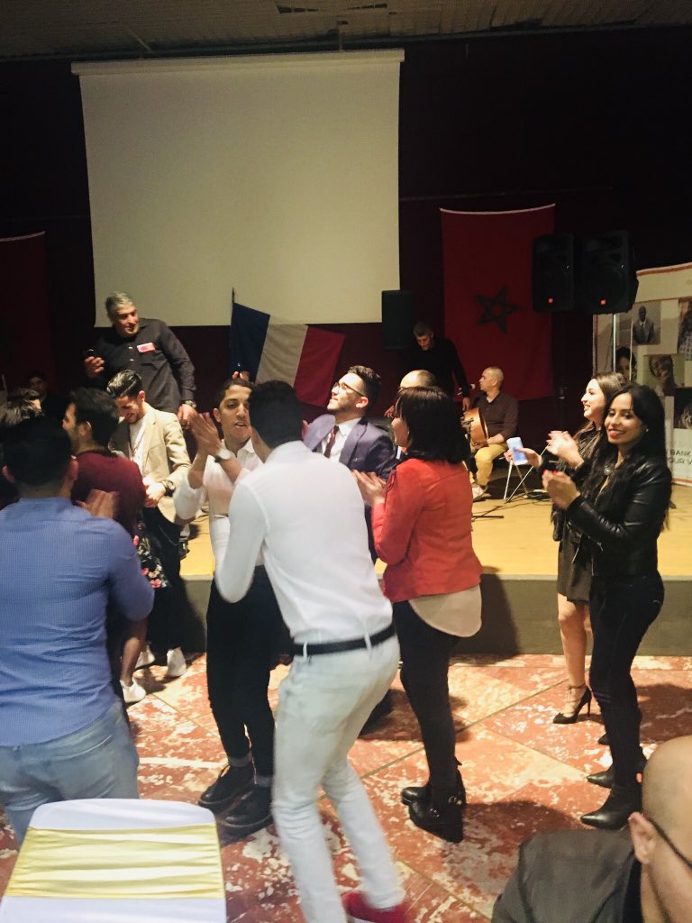 sophiaayache's tweet photo. Temps d’échange fort avec les étudiants et les citoyens heureux de rencontrer des élus de terrain privilégiant un contact de proximité, lors de la soirée «culture Maroc » organisée par le Comité des étudiants méditerranéens à #montpellier @samira_salomon @KhaliManare . @Saurel_P https://t.co/mIiHuy3gQt