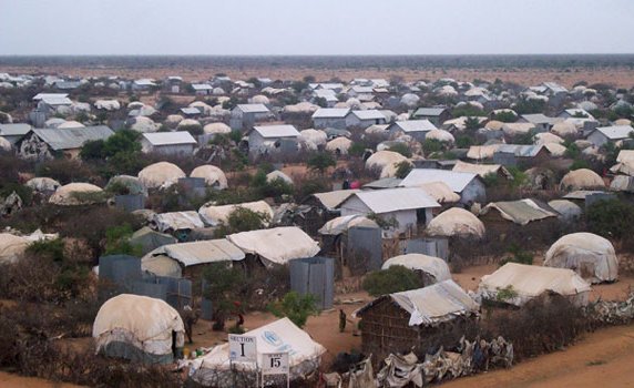 allafrica's tweet photo. From Refugee Camp, Young Somali Lands Spot at Princeton: https://t.co/TGUSFua4RJ #Somalia #Dabaab https://t.co/IMxPPIWtJu