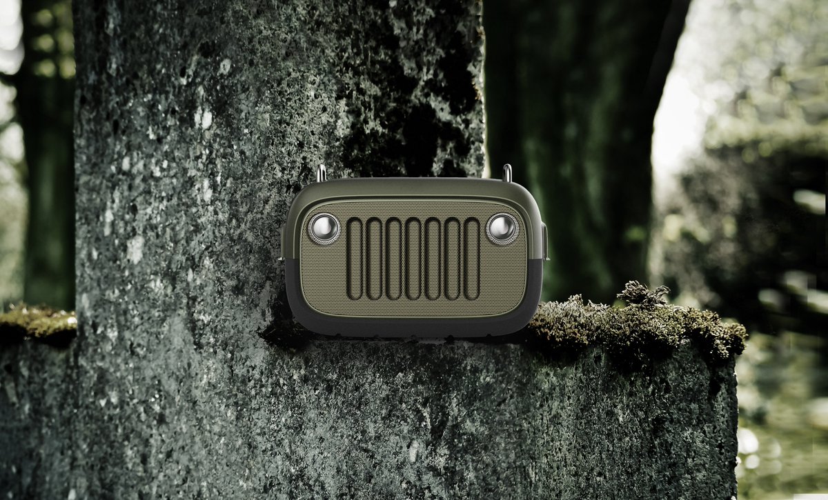 spadger_us's tweet photo. New Products for 2018, feat. G75 Outdoor (IPX6) Bluetooth Speaker with Powerbank &amp; Flashlight. More information coming soon! #Bluetooth #Outdoors #CoolAccessories https://t.co/wBDG0JVTua