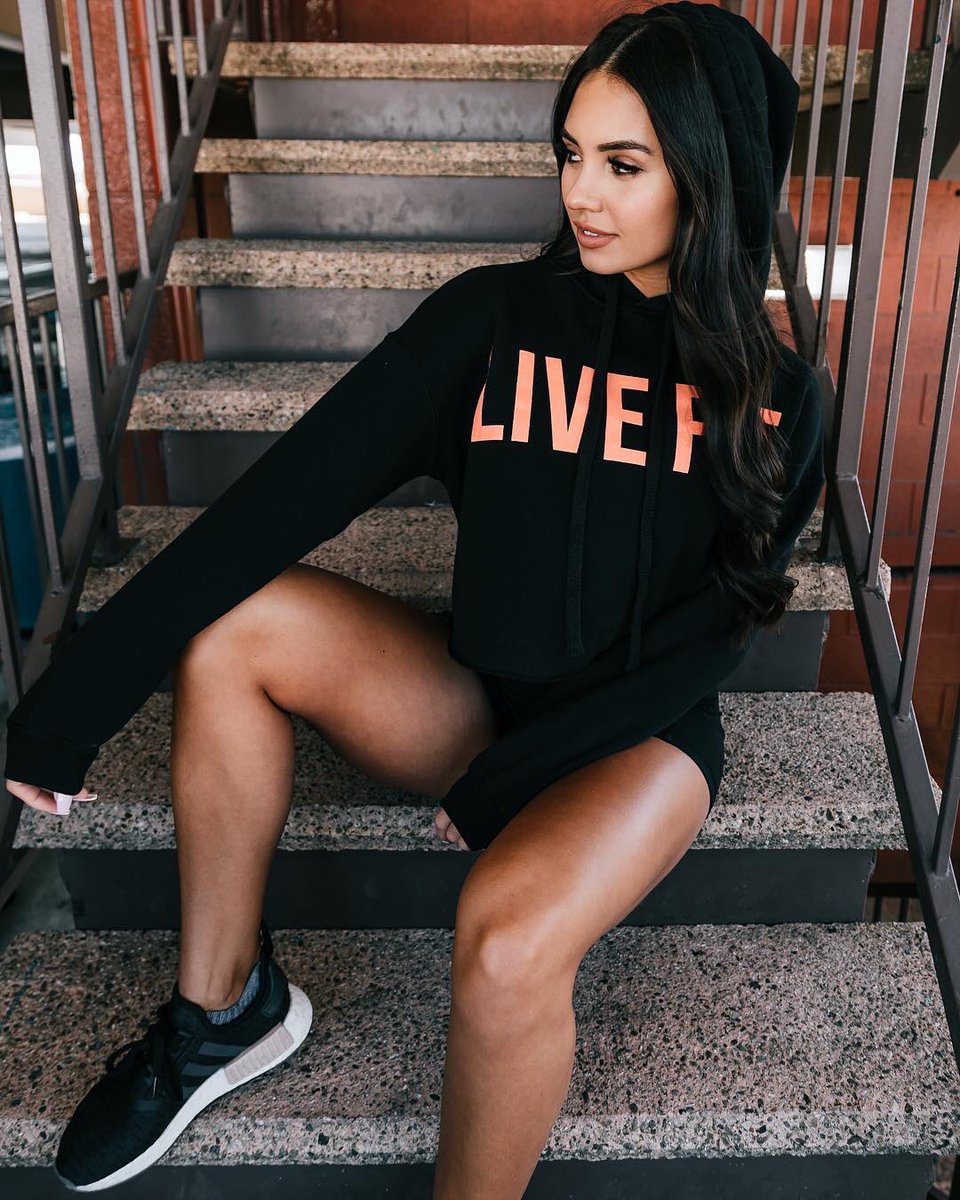 localmotionhi's tweet photo. The newest men and women’s @LVFTapparel drop in #LocalMotionHawaii stores now! https://t.co/iX6UXL3j3s