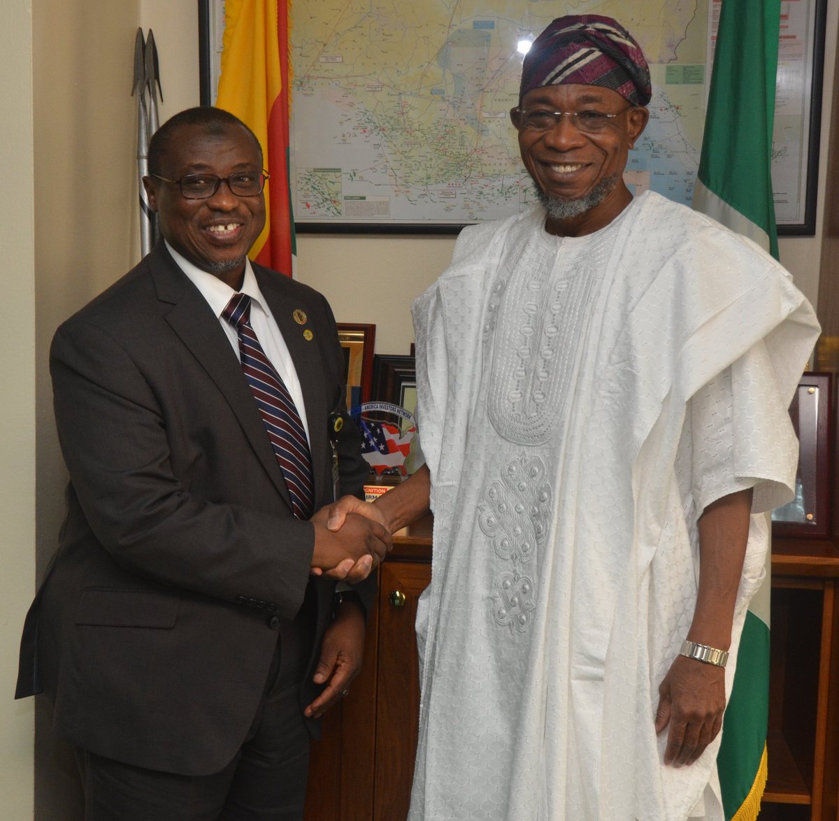 DrMKBaru's tweet photo. Earlier today at the @NNPCgroup, I received the Governor of #Osun State, HE Ogbeni Rauf Aregbesola (@raufaregbesola). We discussed areas of collaboration on especially the prospects of increasing efficient supply and distribution of petroleum products in the State. https://t.co/OxjmaUVgCR