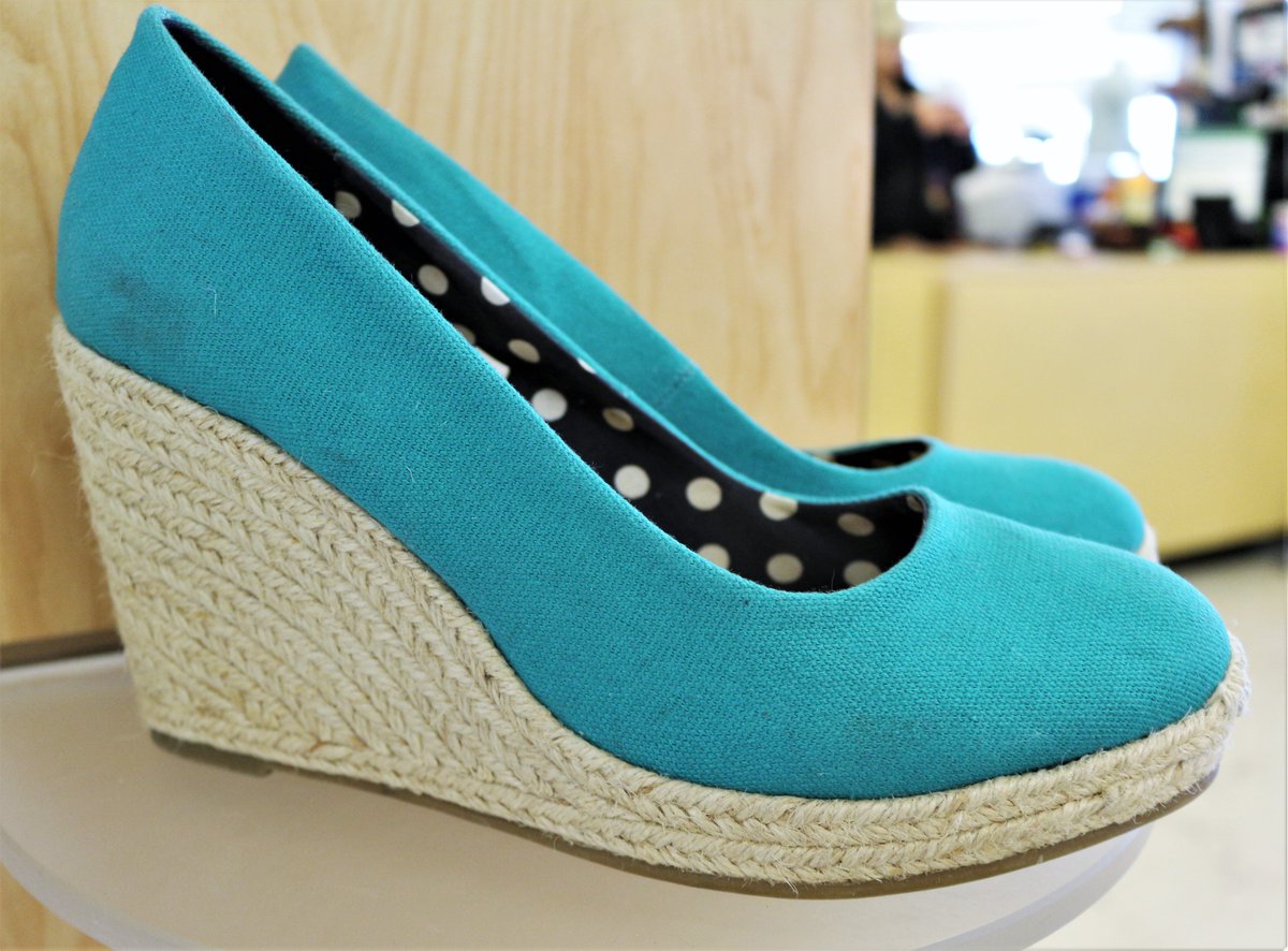 OH_OppShop's tweet photo. A great pair of shoes can make an outfit! With hot brand and amazing deals, find the perfect pair for Ladies Night Out!
.
.
.
#ShopOppShop #LNO #ReadingPA #ShoeLovers #Fashion #WeekendPlans #BerksCounty https://t.co/cegbnG3Du3