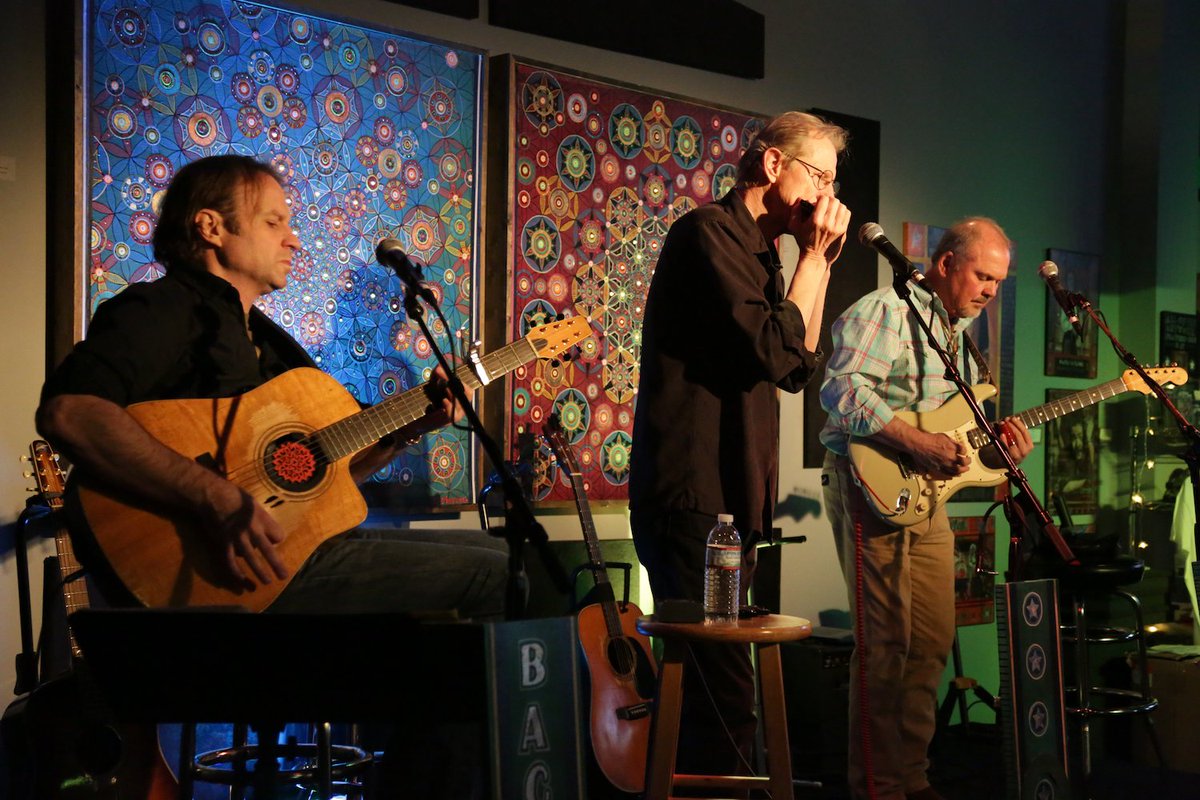 BackstageNash's tweet photo. We've added new pictures from last week's #BackstageNashville show to our Facebook page!  Check them out at https://t.co/yQ6Ur35GMZ! @SayhowdyScott @RayStephenson @BassBrothersUK #KentBlazy #AlanRhody #Nashville #NashvilleMusic #Songwriters #NashvilleLove @3rdandLindsley https://t.co/tN4P6JmE52