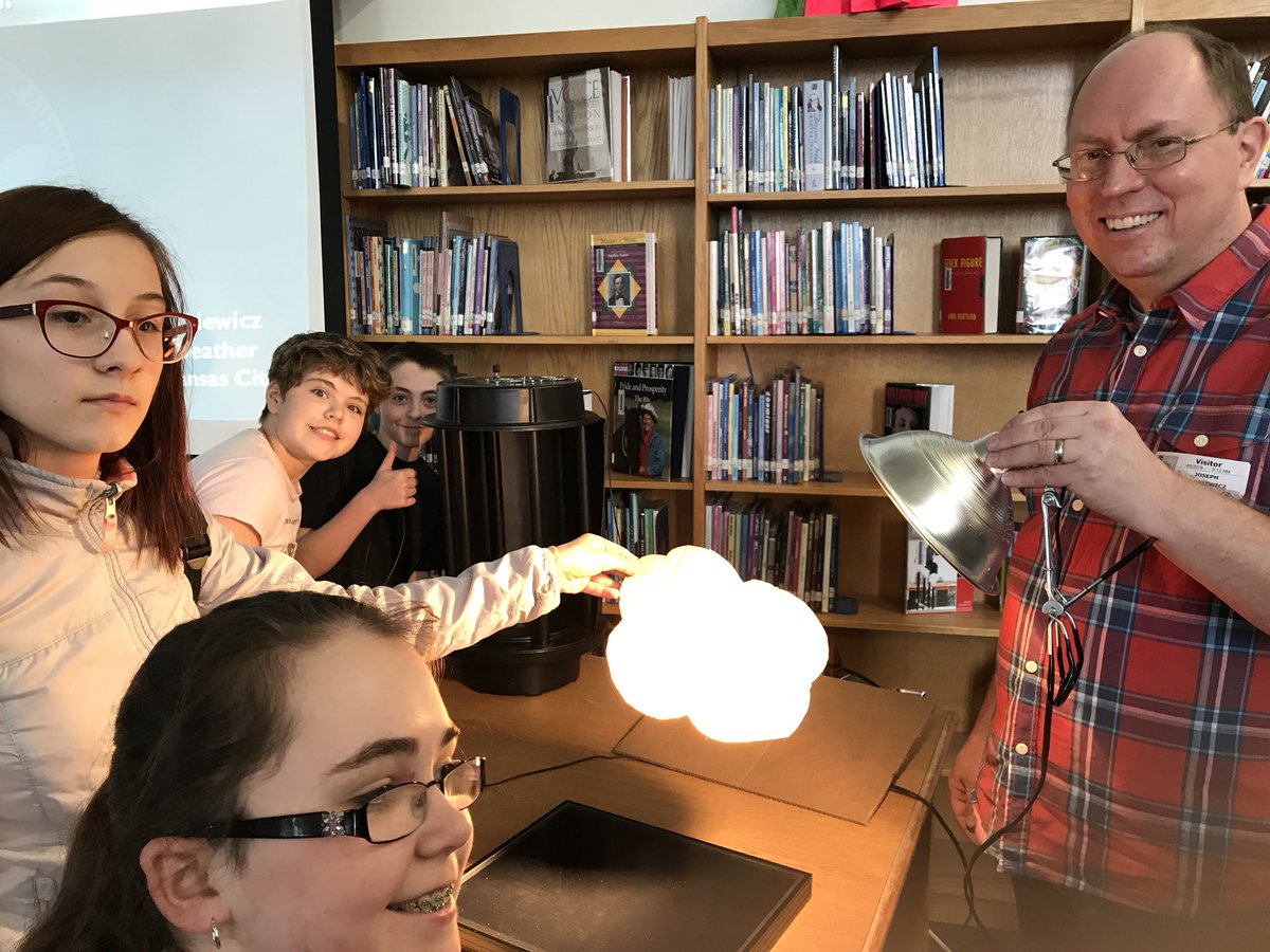TrishTerry_'s tweet photo. Meterologist Adam Kankiewicz from @NOAA visits 6th Grade Science today! @heritagems https://t.co/a36Gg8DhYo