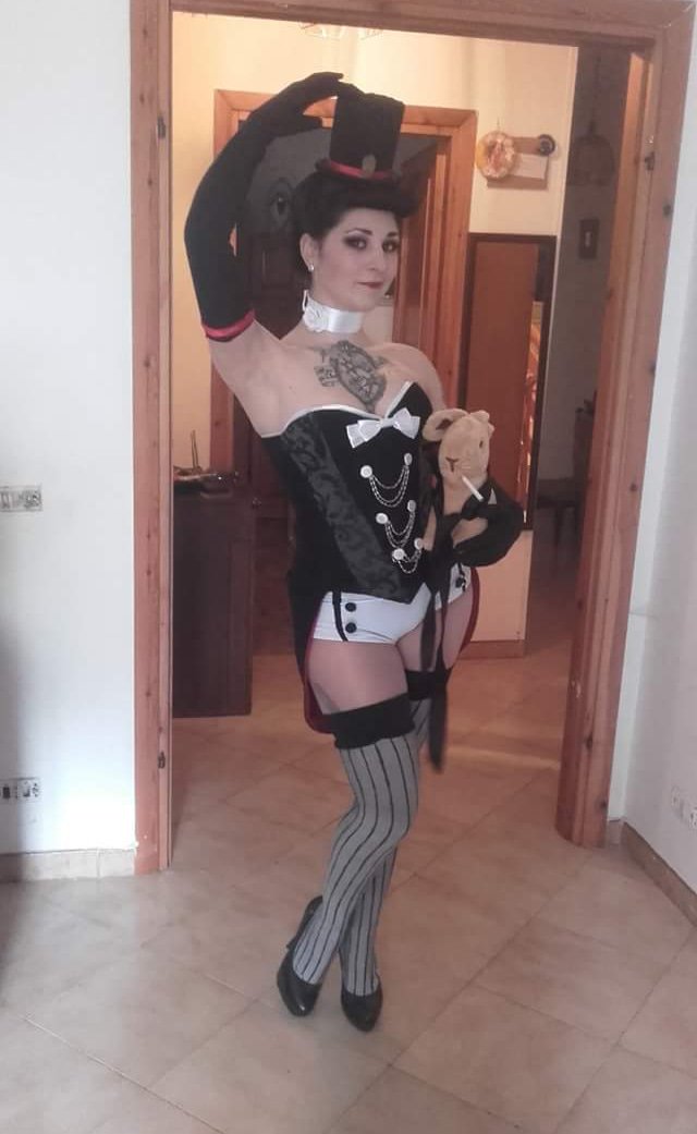 dulethrblaka's tweet photo. Finally back to cosplay! #DCcomics #dcbombshells #dcbombshellscosplay #zatannazatara #zatanna #zatannabombshells #cosplay #cosplayer #italiancosplayer #constantine #constantinerabbit #magic #magician #handmadecostume #pinupgirl #pinups #pinuphairstyle https://t.co/0kEXa6SbeB