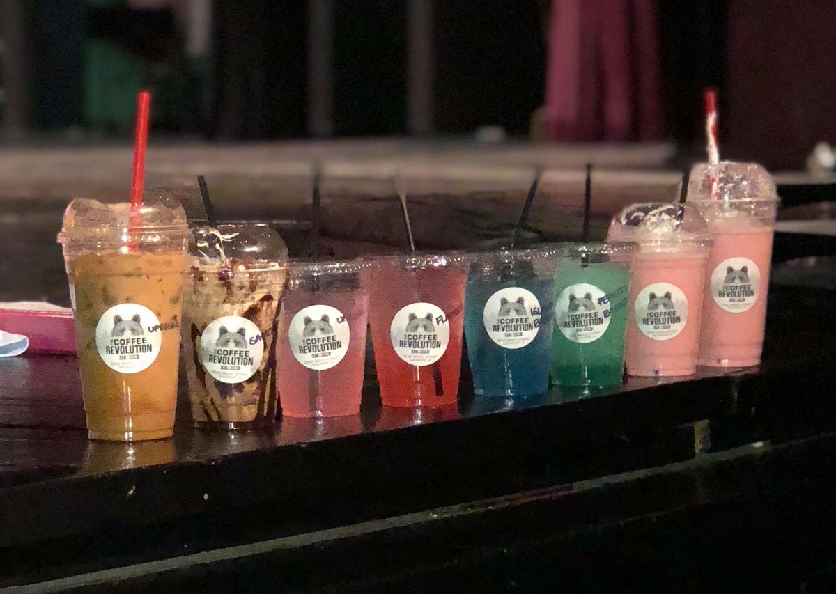troupe2027's tweet photo. BIG shout out goes to Taylor from @CoffeeRevQC. Thank you for putting in the time to make our drink for our leads today!! https://t.co/bkksw6ETt0