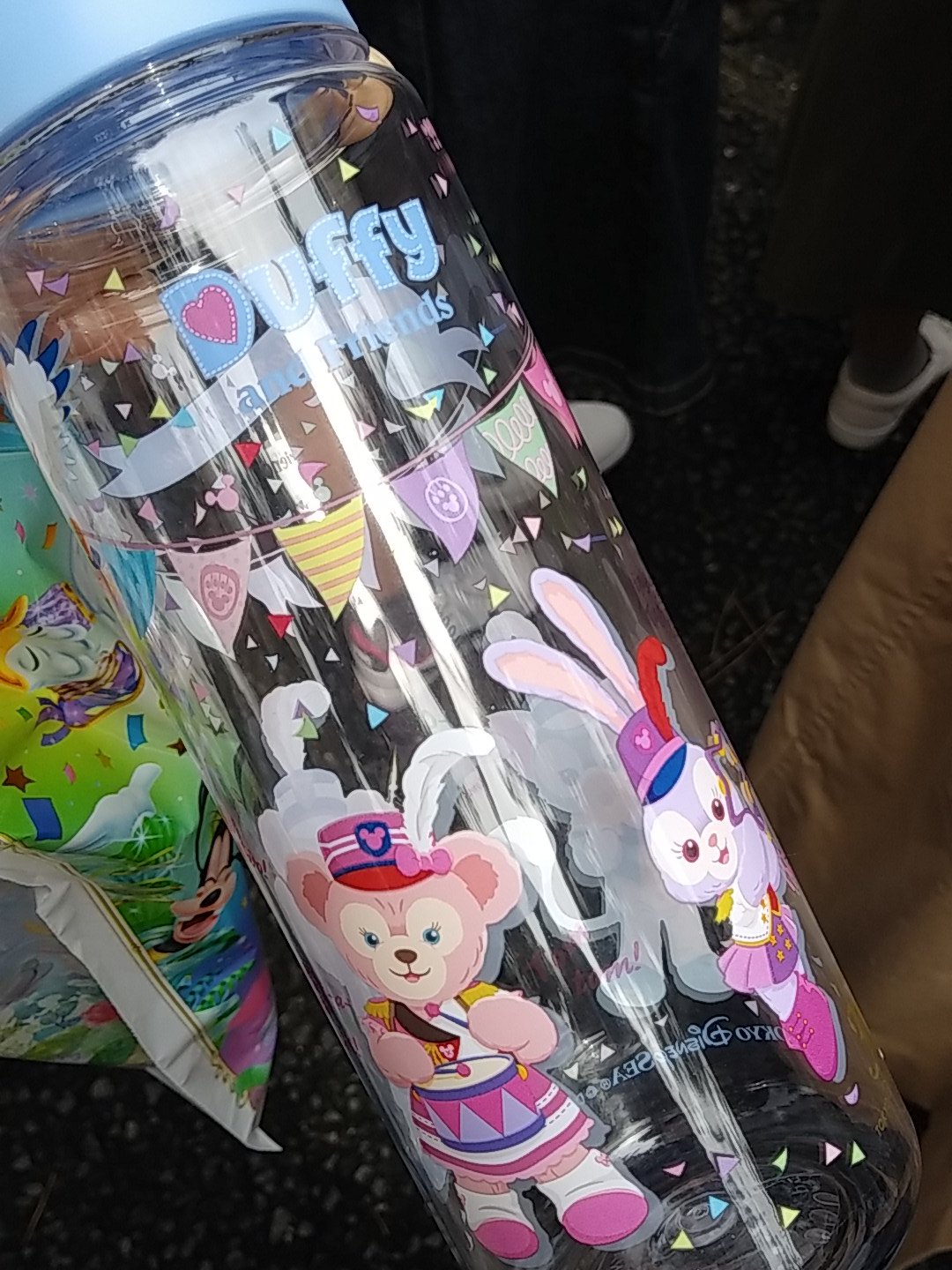ほりれな Snowdream ゆき マーチングダッフィー発売初日だから並んでみたのです 30分くらい前の時点で マグダックスは1分 アントペグズは80分待ち ガッレーリアは列が長すぎて待ち時間を聞く気にもならなかったー 声優見習い ほりれな