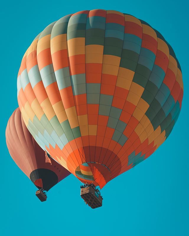 ValSocial's tweet photo. .
I've never been in one of these yet, but looking forward to. I was stunned by the high number of hot air balloons in the air in Temecula, CA last week.
.
Have you ever been in one of them?
.
.
.
.
.
.
.
.
.
.
#hotairballoonride #baloonparty #flying #un… https://t.co/mlJpjHRpk9 https://t.co/LOGmg6Y9H6